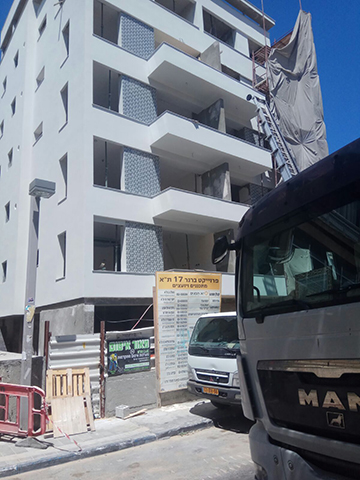 גדר זכוכית למרפסת